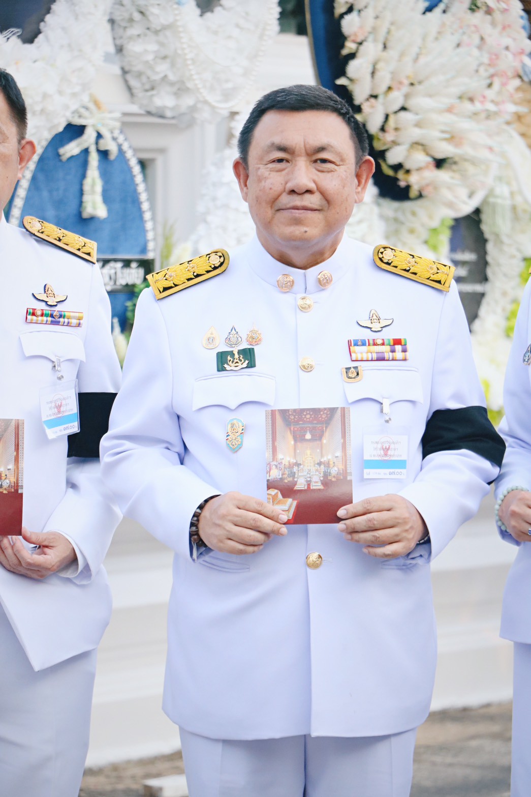 title - ส.ป.ก. ร่วมพิธีวางพวงมาลาถวายราชสักการะ ในพระพิธีธรรมสวดพระอภิธรรมพระบรมศพ สมเด็จพระนางเจ้าสิริกิติ์ พระบรมราชินีนาถ พระบรมราชชนนีพันปีหลวง ณ พระที่นั่งดุสิตมหาปราสาท